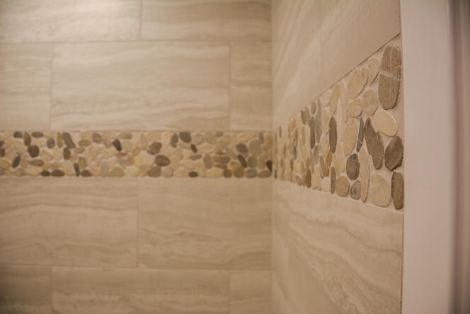 After | Tub Tile Accent Band